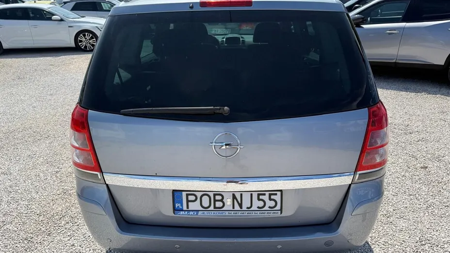 OPEL Zafira -