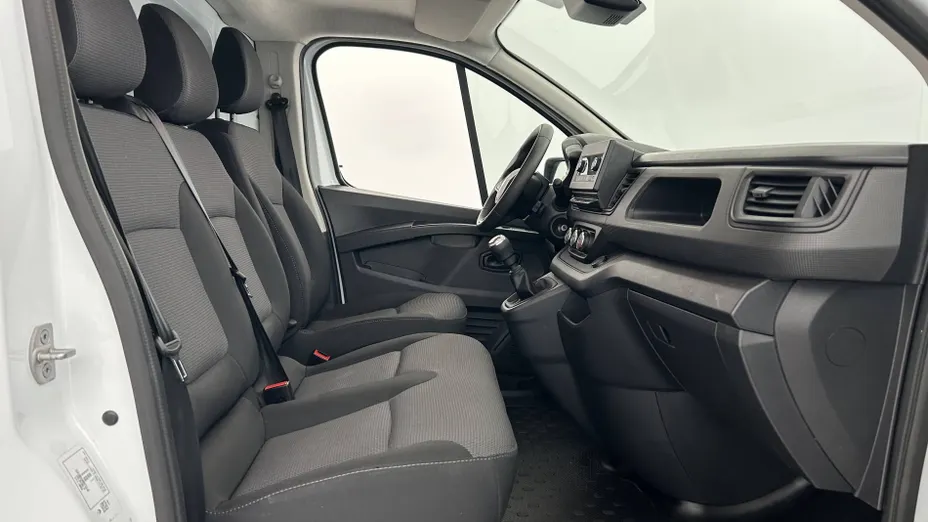 RENAULT Trafic -