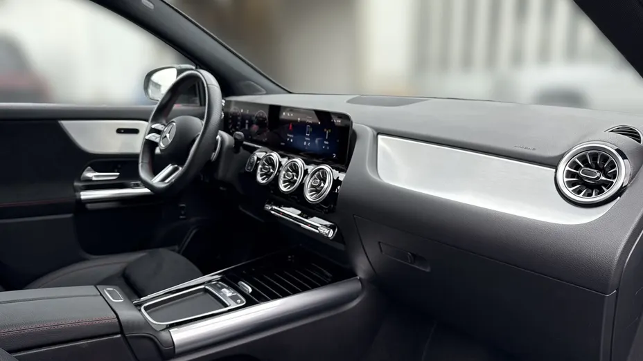 MERCEDES-BENZ GLA GLA 200 mHEV AMG Line 7G-DCT