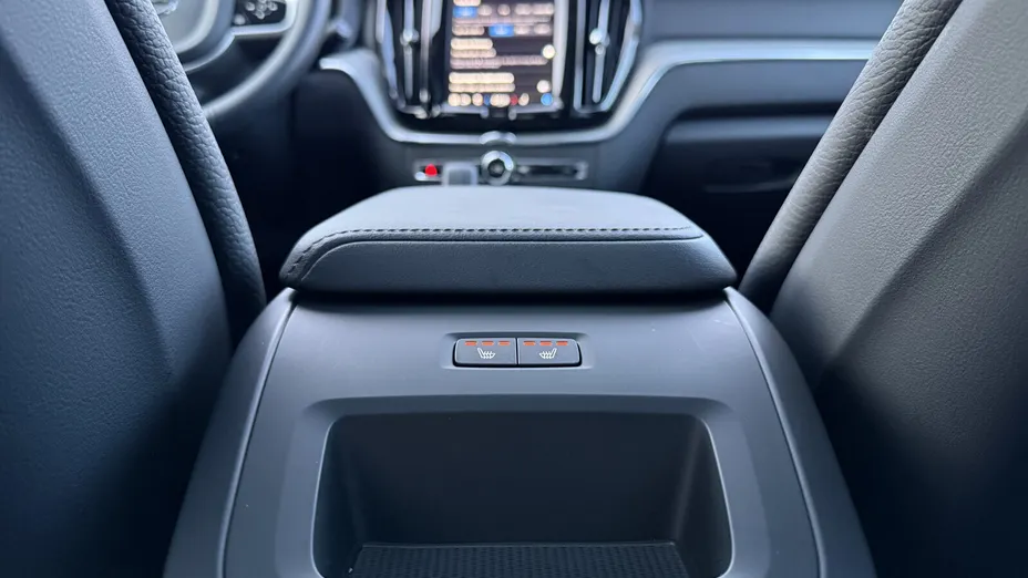 VOLVO XC60 XC60 T6 Plug-In Hybrid AWD Plus Bright aut