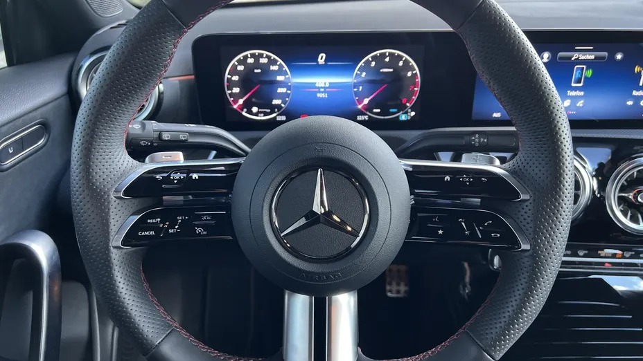 MERCEDES-BENZ A Klasa A 200 AMG Line 7G-DCT