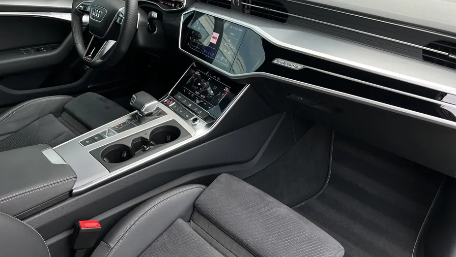 AUDI S6 Avant -