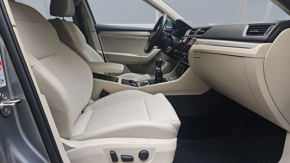 SKODA Superb Superb 2.0 TDI SCR Style