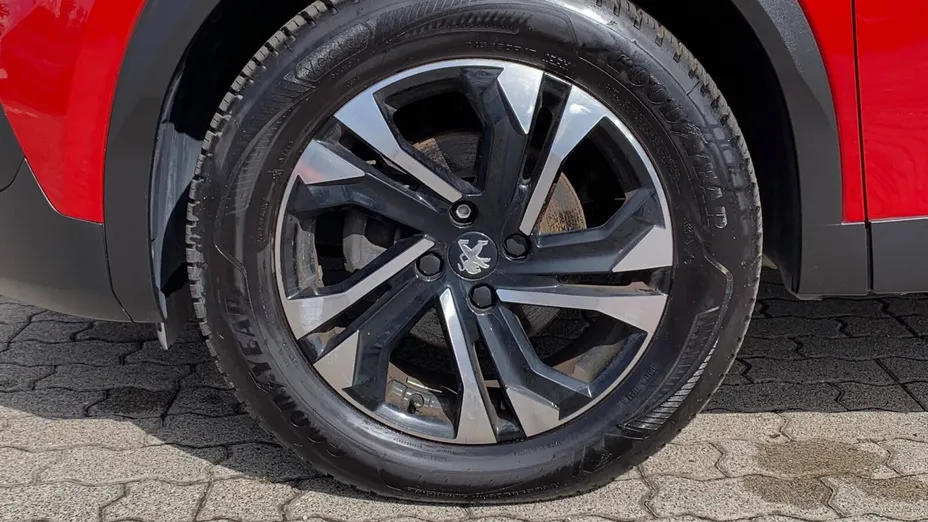 PEUGEOT 2008 2008 1.2 PureTech Allure Pack S&S EAT8
