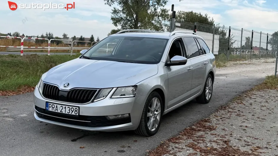 SKODA Octavia -