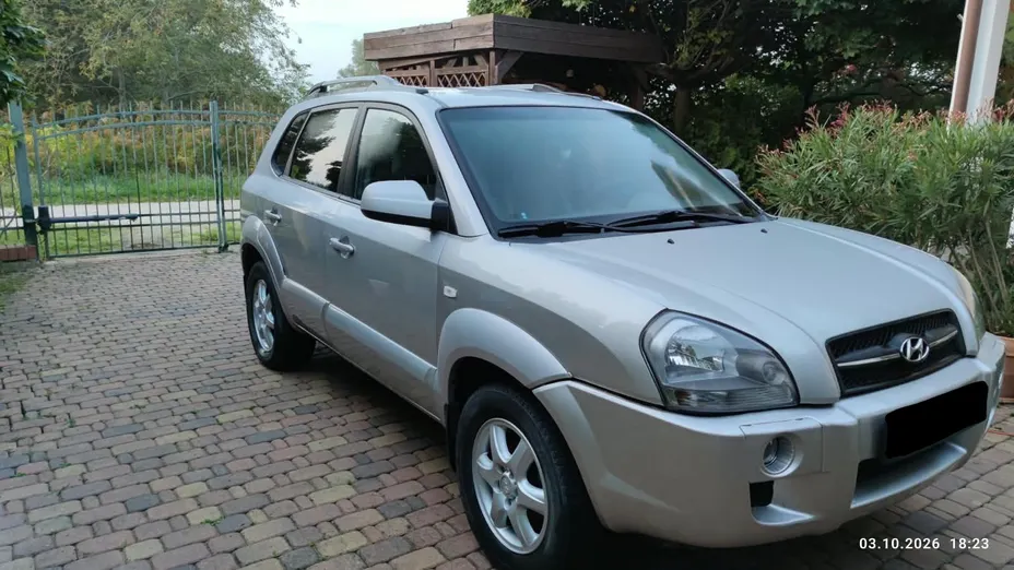 HYUNDAI Tucson -