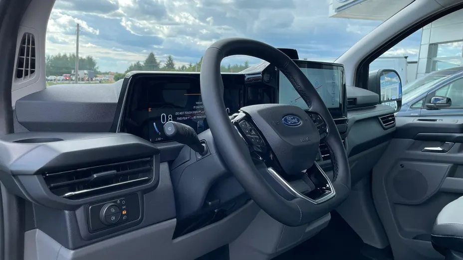FORD Tourneo Custom Tourneo Custom 2.0 EcoBlue 320 L2 Titanium aut Nowy