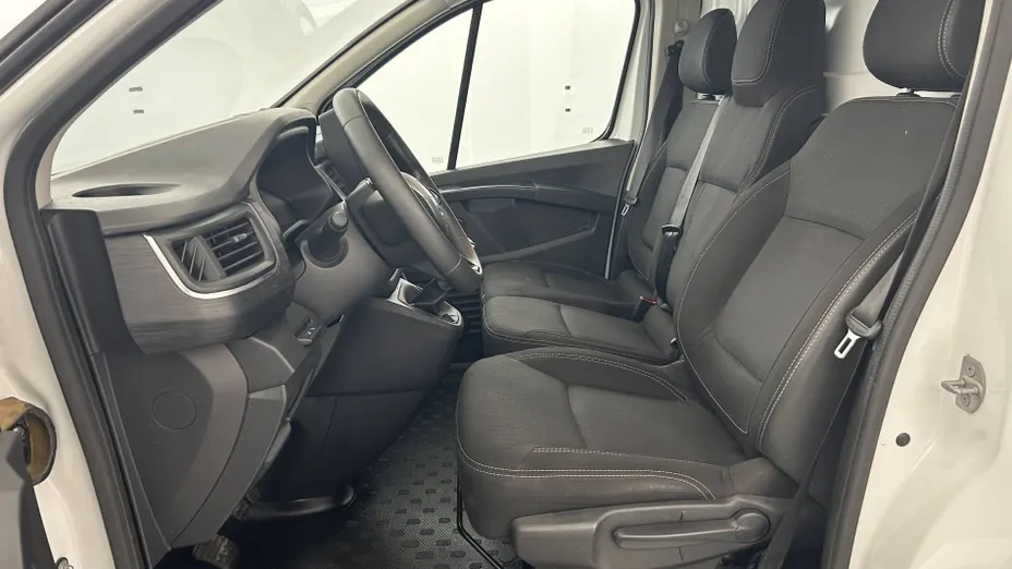 RENAULT Trafic -