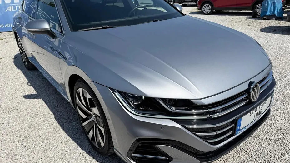 VOLKSWAGEN Arteon -