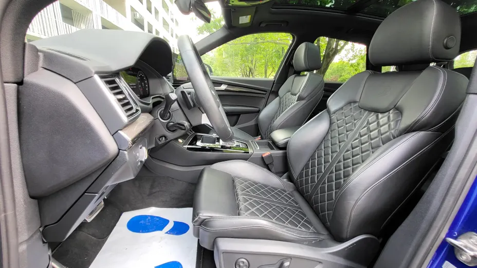 AUDI SQ5 -