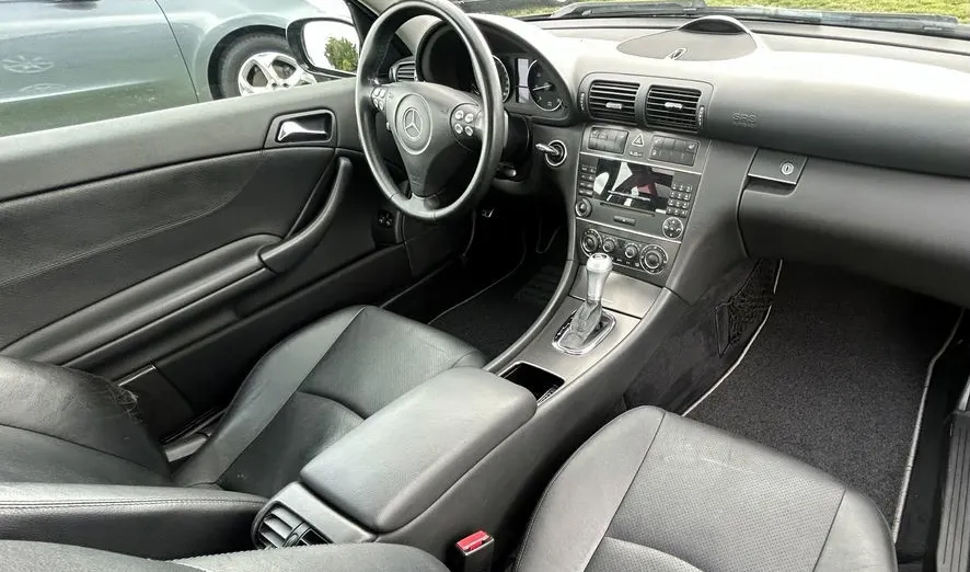 MERCEDES-BENZ C Klasa C 200 d 9G-TRONIC