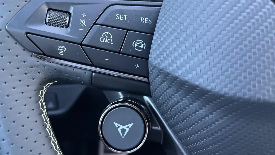 CUPRA Terramar Terramar 1.5 eTSI mHEV Tribe Edition DSG Nowy