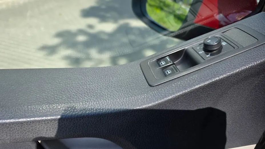 VOLKSWAGEN Transporter -