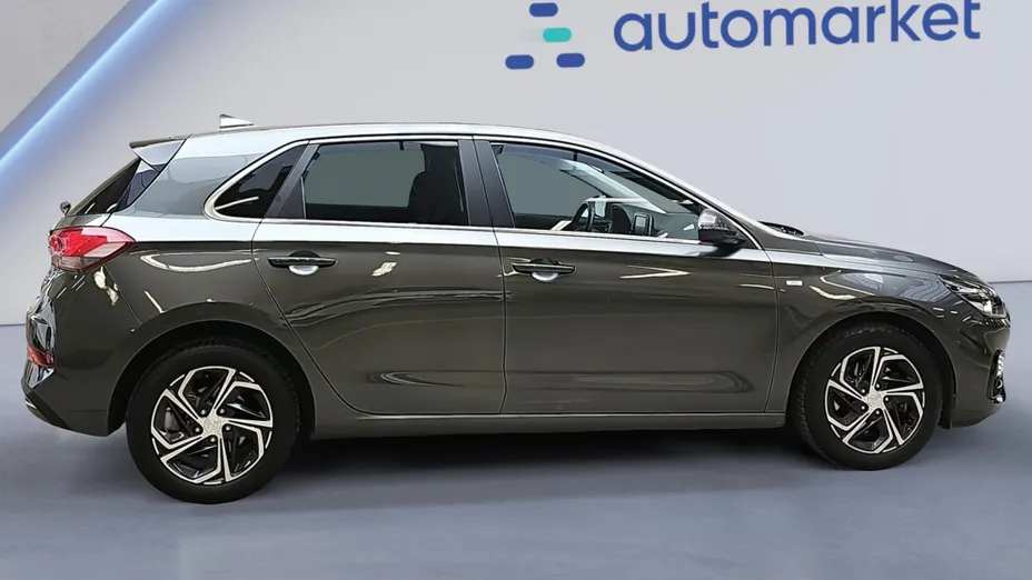 HYUNDAI i30 i30 1.5 T-GDI 48V Comfort DCT