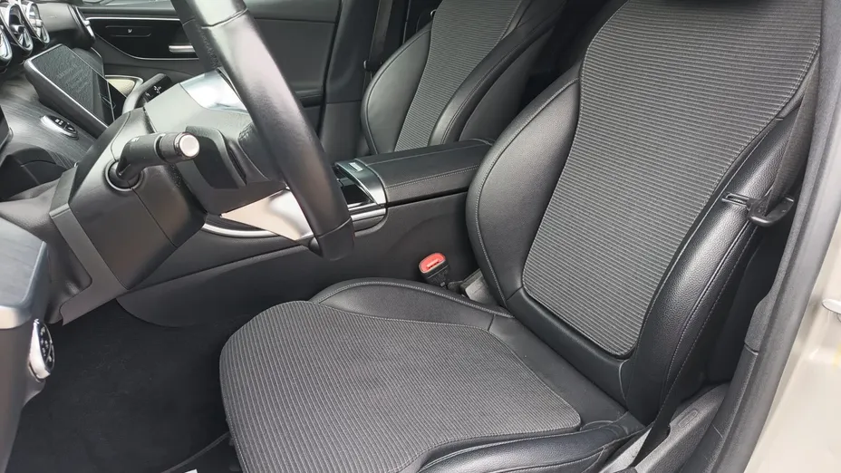 MERCEDES-BENZ C Klasa C 300 mHEV 4-Matic Avantgarde