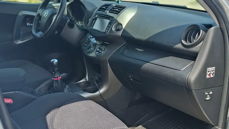 TOYOTA RAV4 RAV4 2.0 D-4D Luna