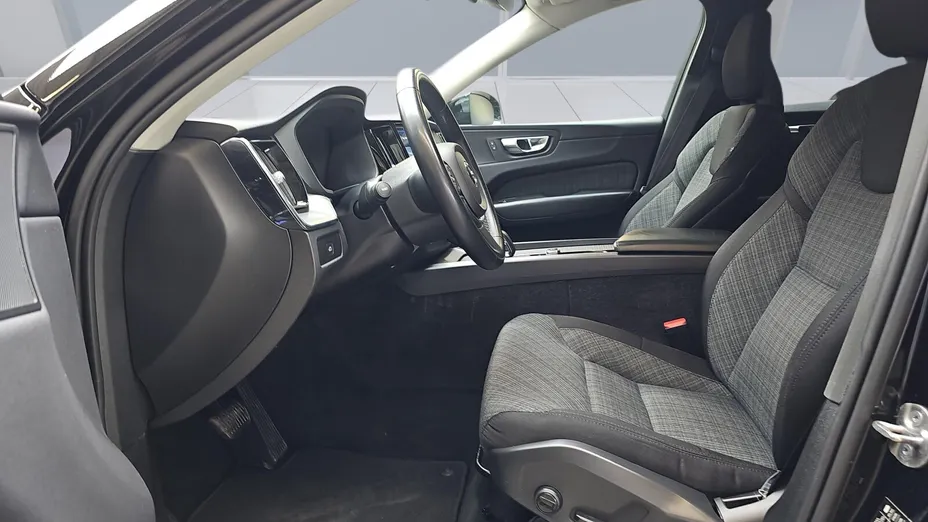 VOLVO XC60 XC60 B4 B Essential aut