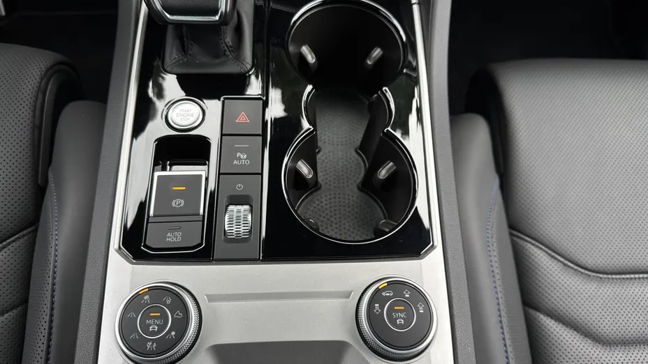 VOLKSWAGEN Touareg Touareg 3.0 V6 TFSI PHEV 340kW 4Motion R