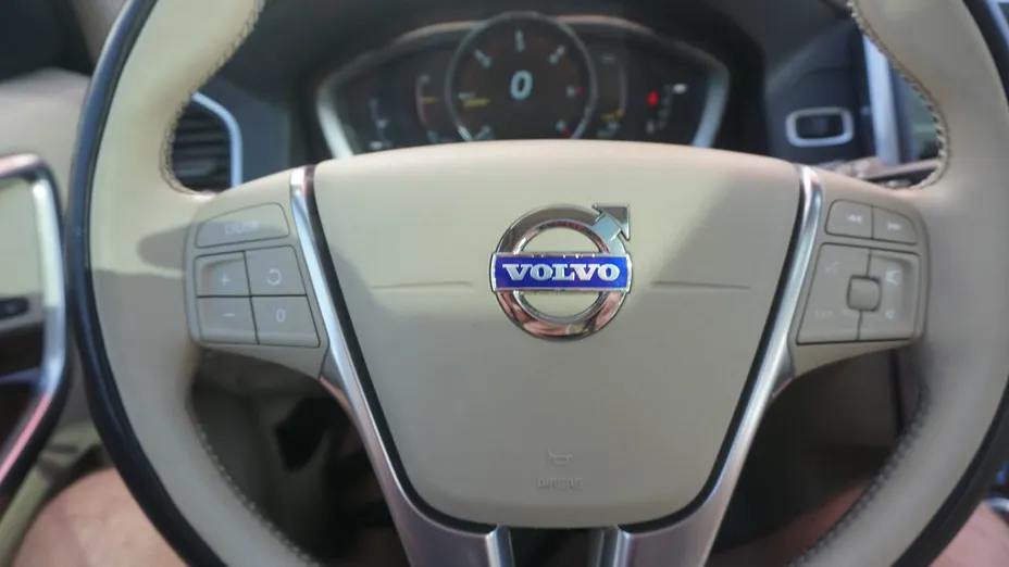 VOLVO XC60 XC60 D4 Drive-E Summum aut