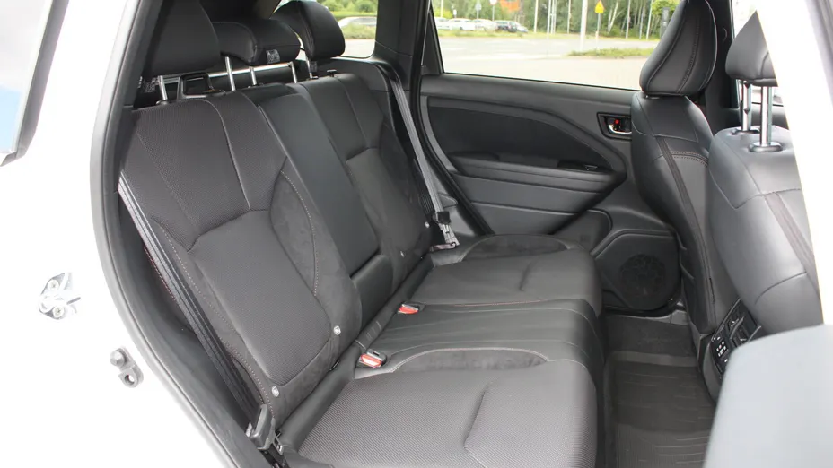 SUBARU Forester Forester 2.0i-L Platinum (EyeSight) Lineartronic
