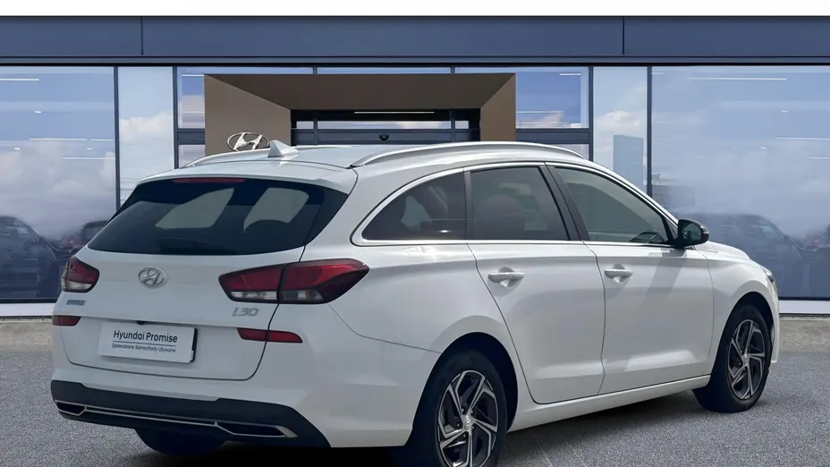 HYUNDAI i30 i30 1.0 T-GDI Smart DCT