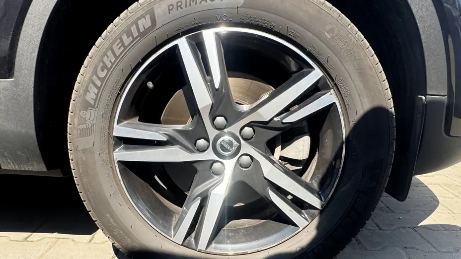 VOLVO XC40 XC40 B3 Plus Dark aut