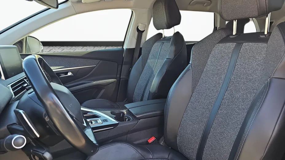 PEUGEOT 5008 5008 1.6 PureTech Allure S&S EAT8