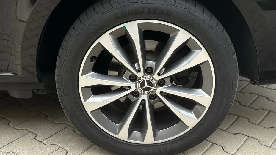 MERCEDES-BENZ V Klasa V 250 d 9G-Tronic Avantgarde (ekstra dł)