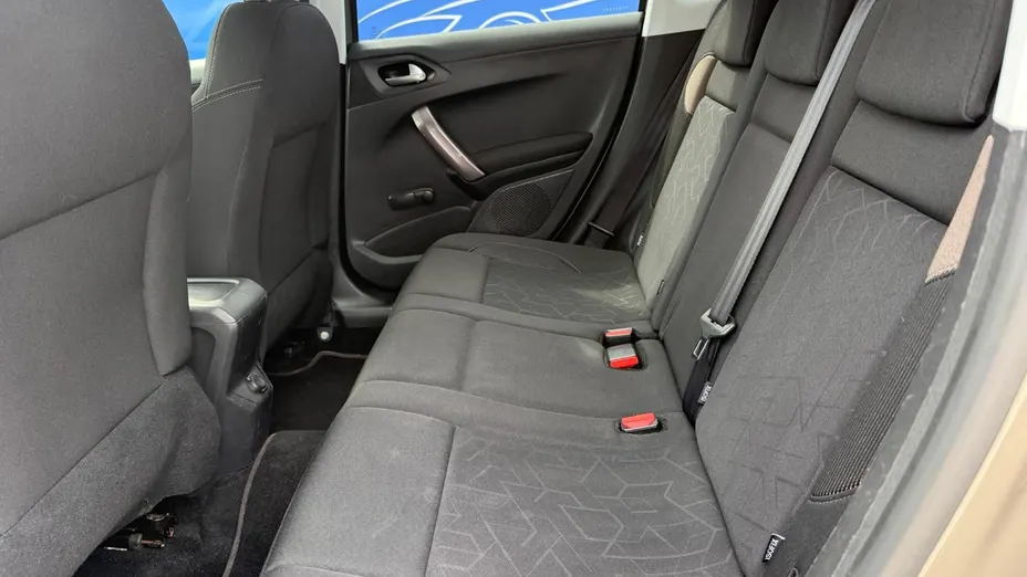 PEUGEOT 2008 2008 1.2 Pure Tech Access