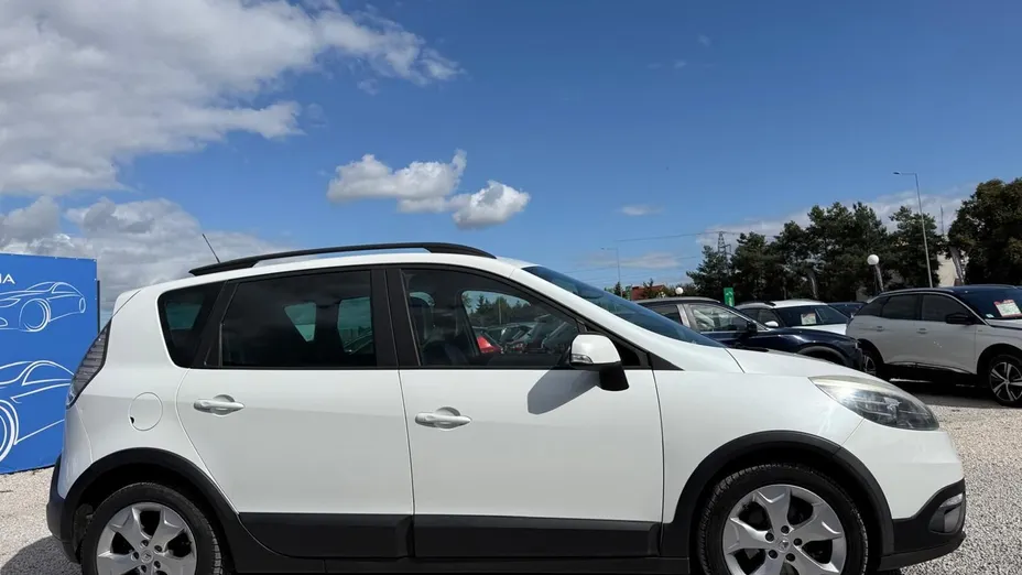 RENAULT Scenic -