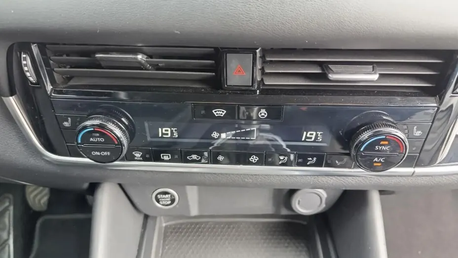 NISSAN Qashqai Qashqai 1.3 DIG-T mHEV N-Connecta