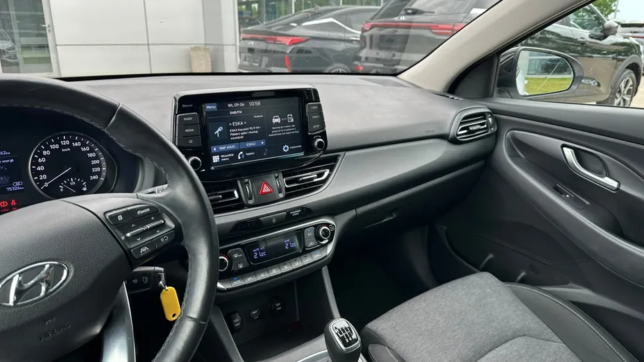 HYUNDAI i30 i30 1.5 T-GDI 48V Smart