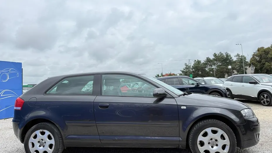 AUDI A3 -