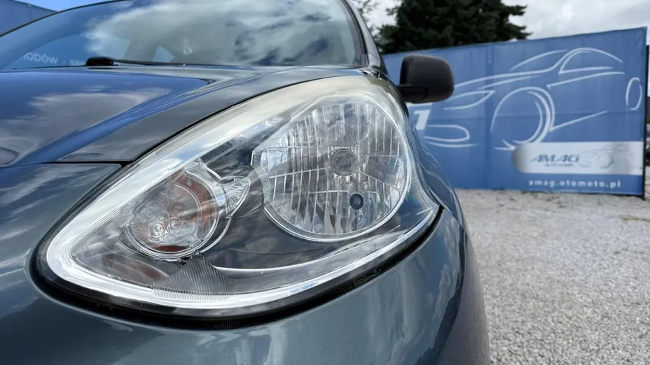 NISSAN Micra -