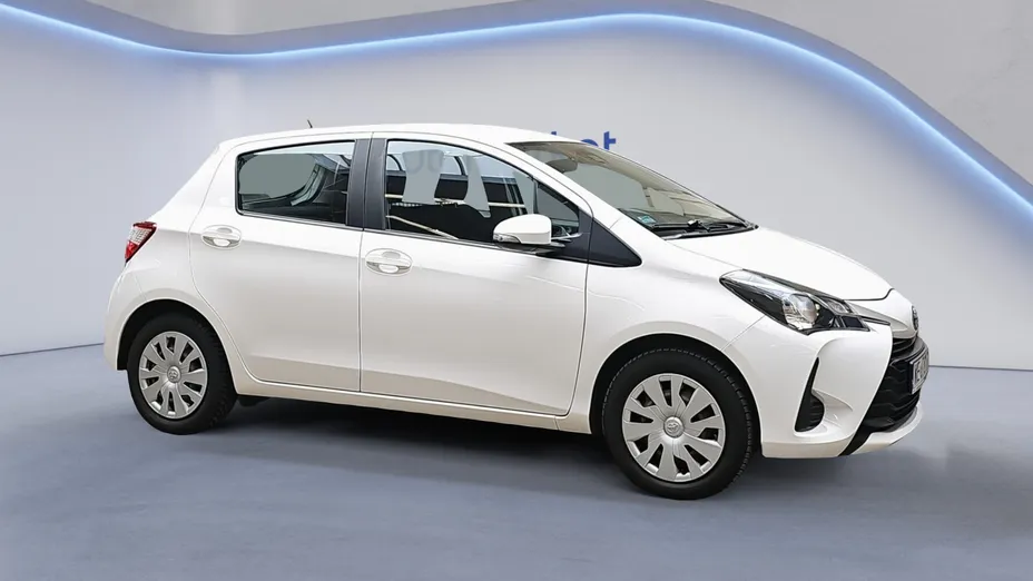TOYOTA Yaris Yaris 1.5 Active