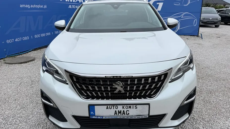 PEUGEOT 3008 -