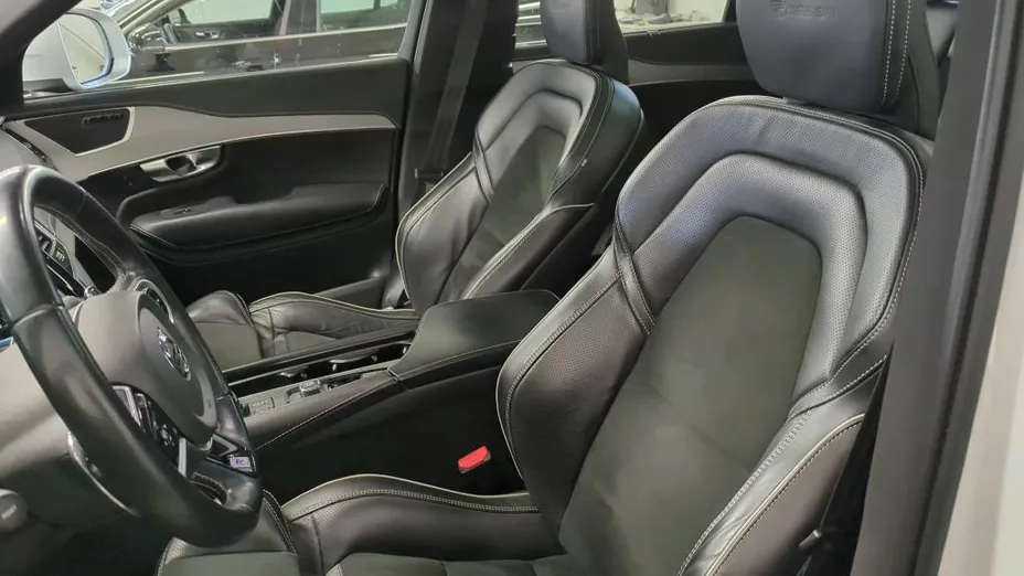 VOLVO XC90 XC90 T8 AWD Plug-In Hybrid R-Design 7os