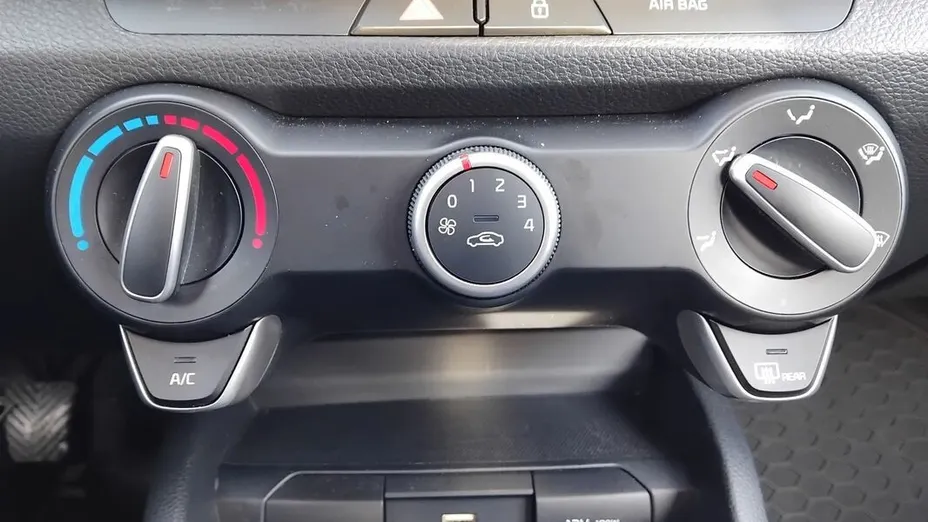 KIA Stonic Stonic 1.2 M