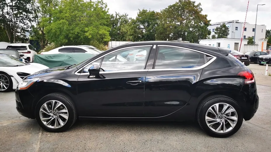 CITROEN DS4 -