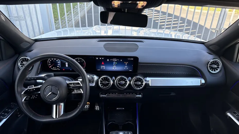 MERCEDES-BENZ GLB GLB 220 d 4-Matic AMG Line 8G-DCT