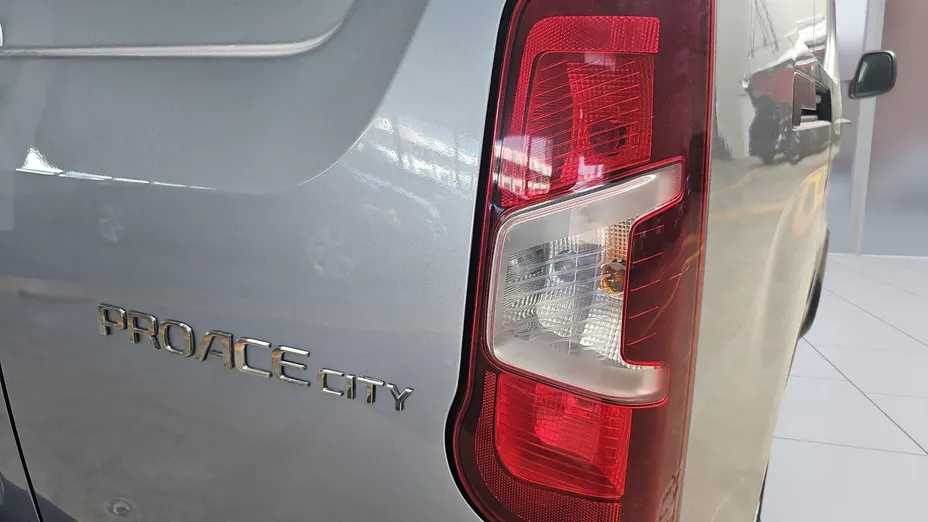 TOYOTA Proace City Proace City 1.5 D-4D Long 2,4t Active