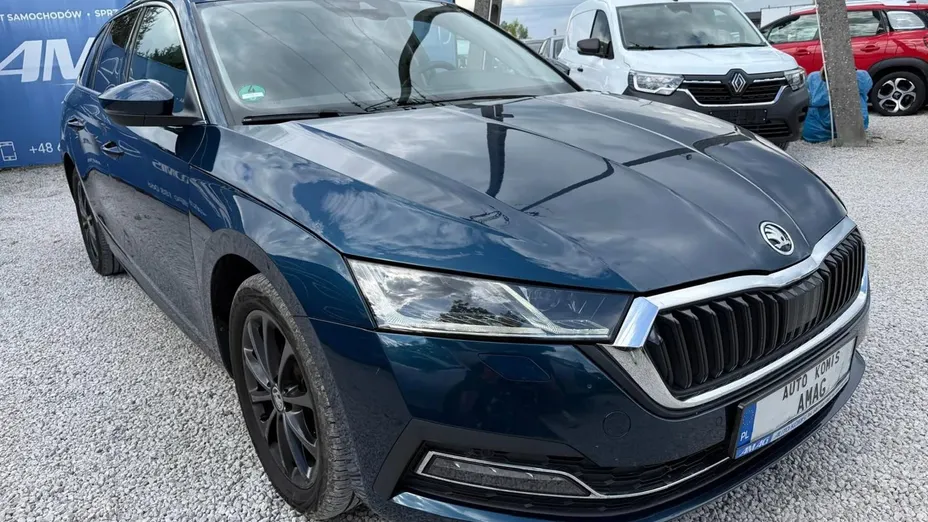 SKODA Octavia -