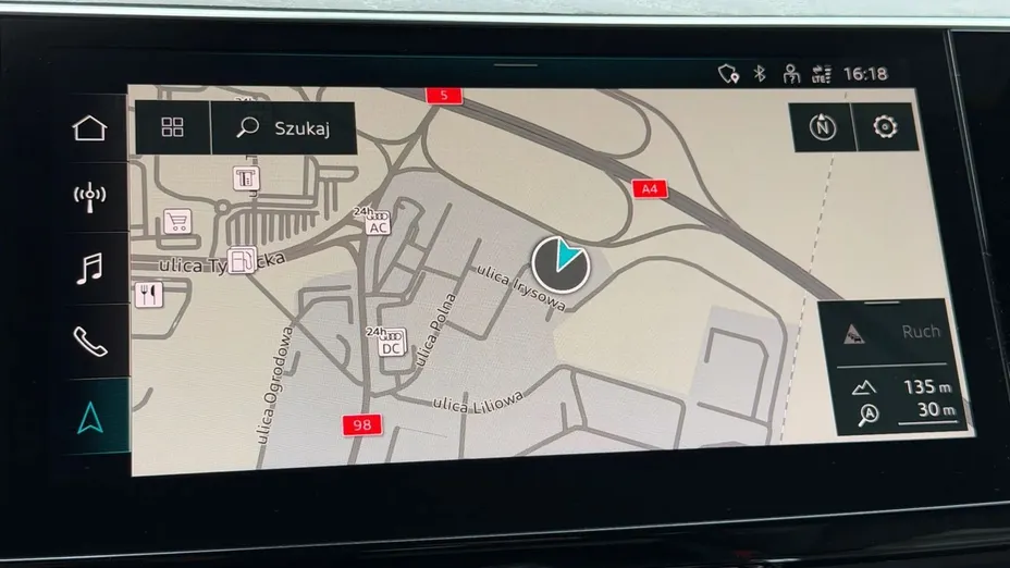 AUDI e-tron -