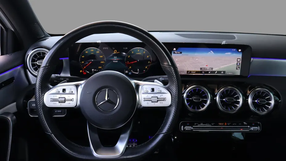 MERCEDES-BENZ A Klasa A 180 AMG Line 7G-DCT