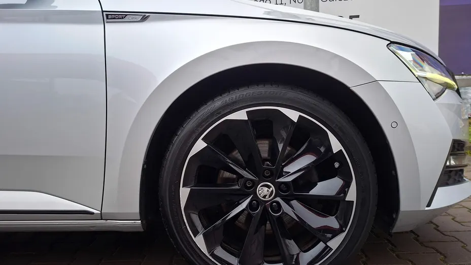 SKODA Superb Superb 2.0 TDI SCR Sportline DSG