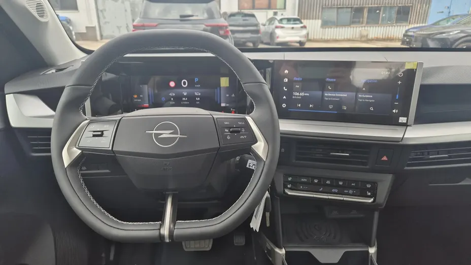 OPEL Frontera Frontera 1.2 T mHEV Edition eDTC6 Nowy