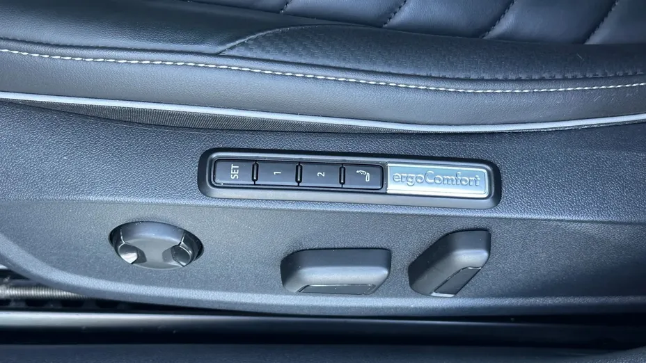 VOLKSWAGEN Arteon -