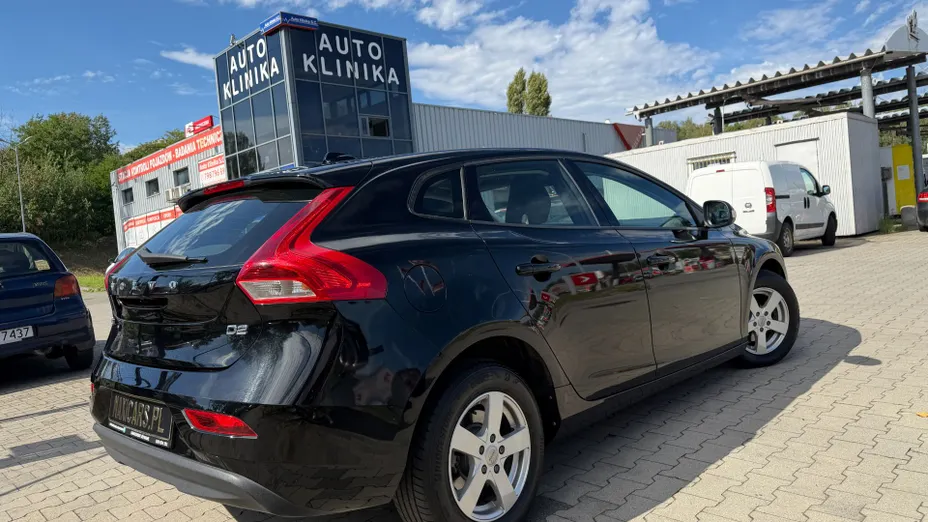 VOLVO V40 V40 T2 Kinetic