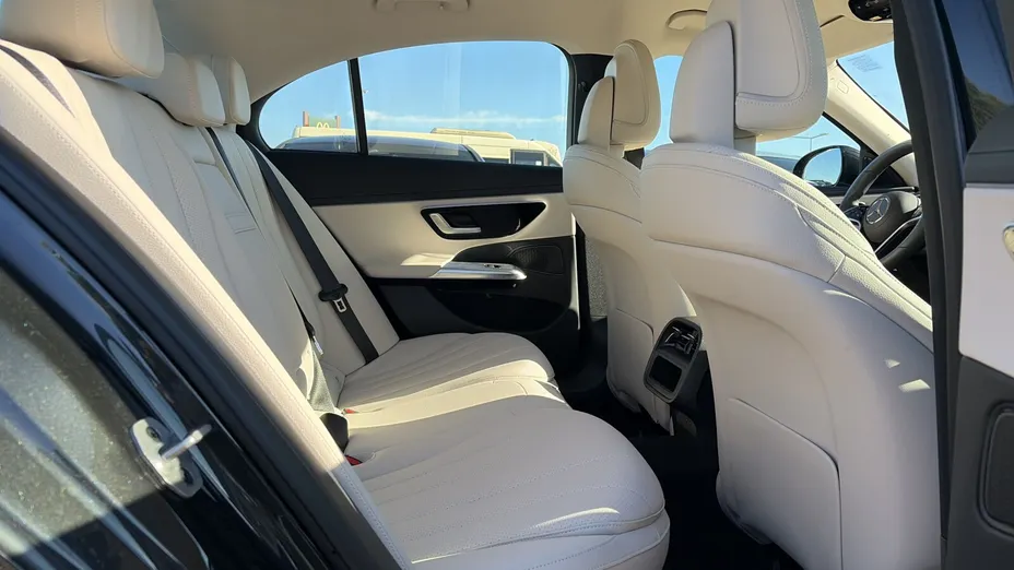 MERCEDES-BENZ E Klasa E 220 d mHEV 4-Matic Avantgarde 9G-Tronic