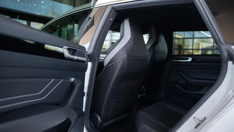 VOLKSWAGEN Arteon Arteon 2.0 TDI R-Line DSG